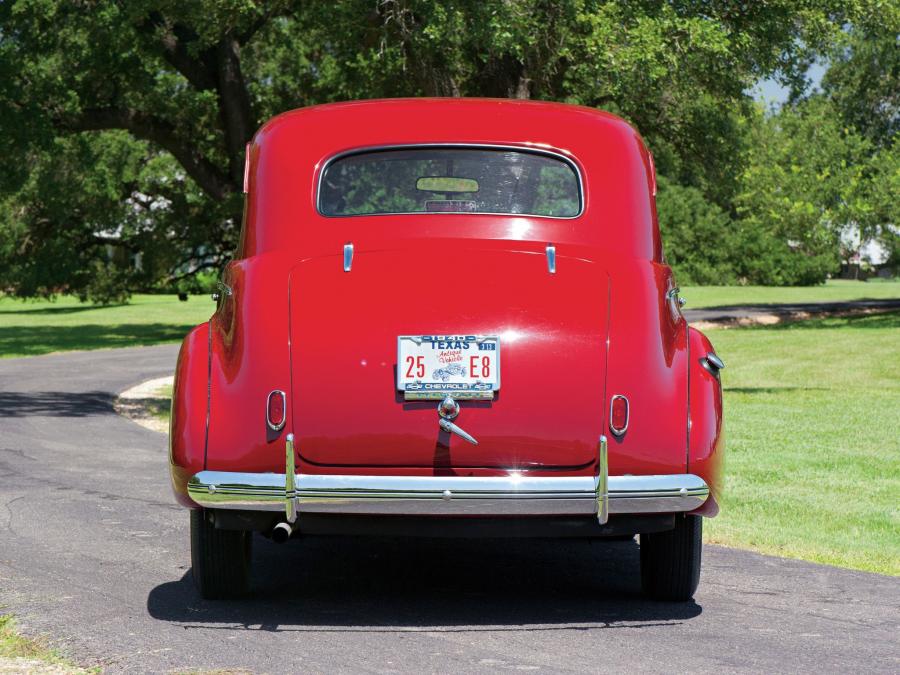  Chevrolet Special DeLuxe Town Sedan 1940 года  (фото 7 из 10)
